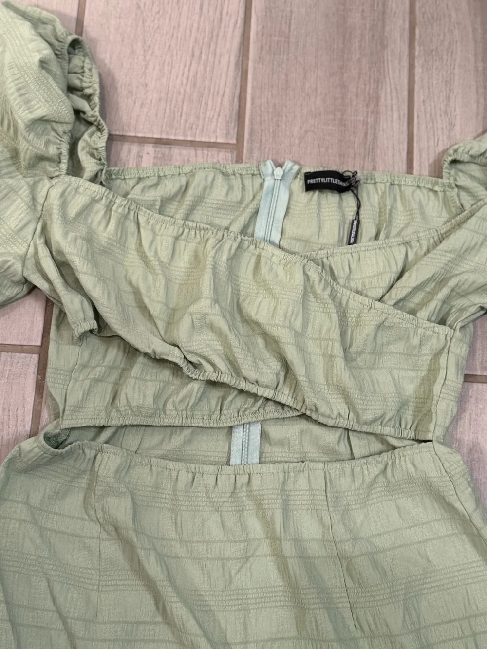 PrettyLittleThing Pastel Green Puff Sleeve Crop Top & Skirt Set